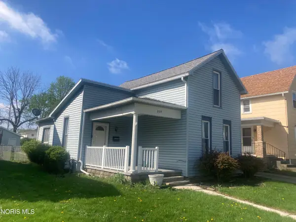 319 Locust Street, Findlay, OH 45840