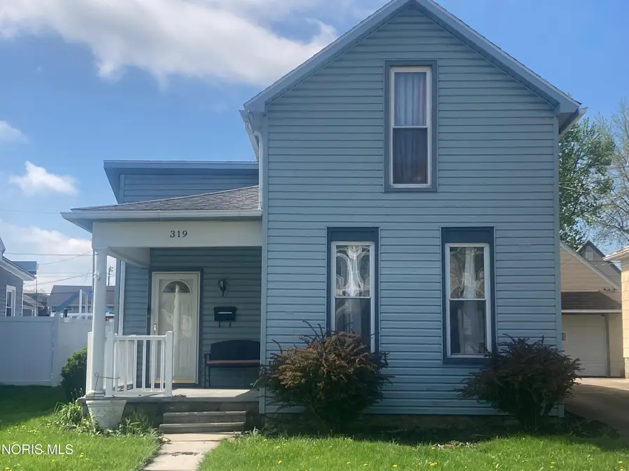 319 Locust Street, Findlay, OH 45840 - #2