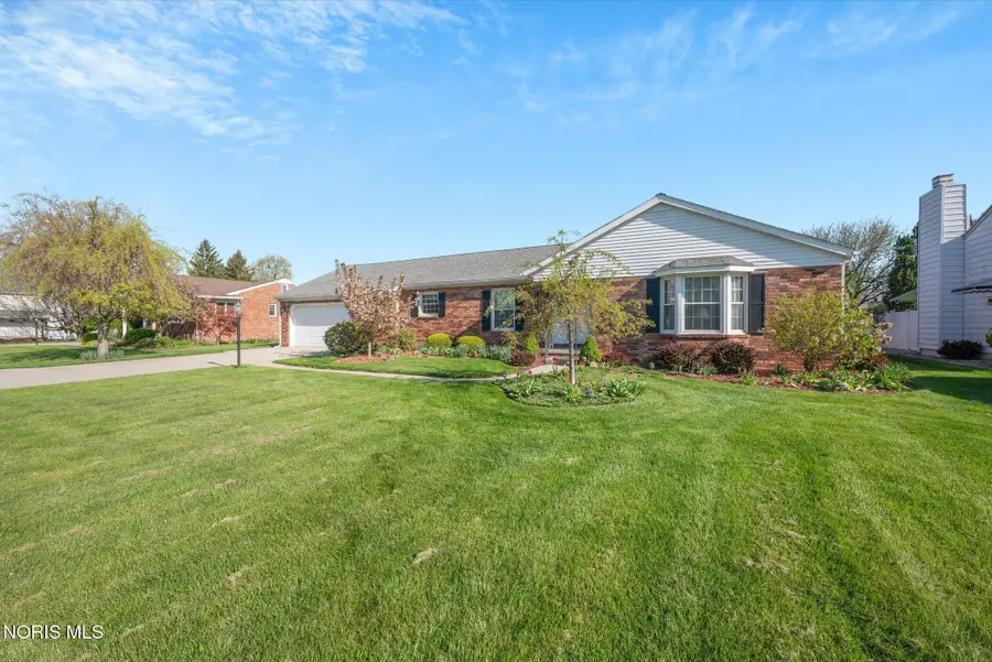3159 Pickle Road, Oregon, OH 43616 - #3