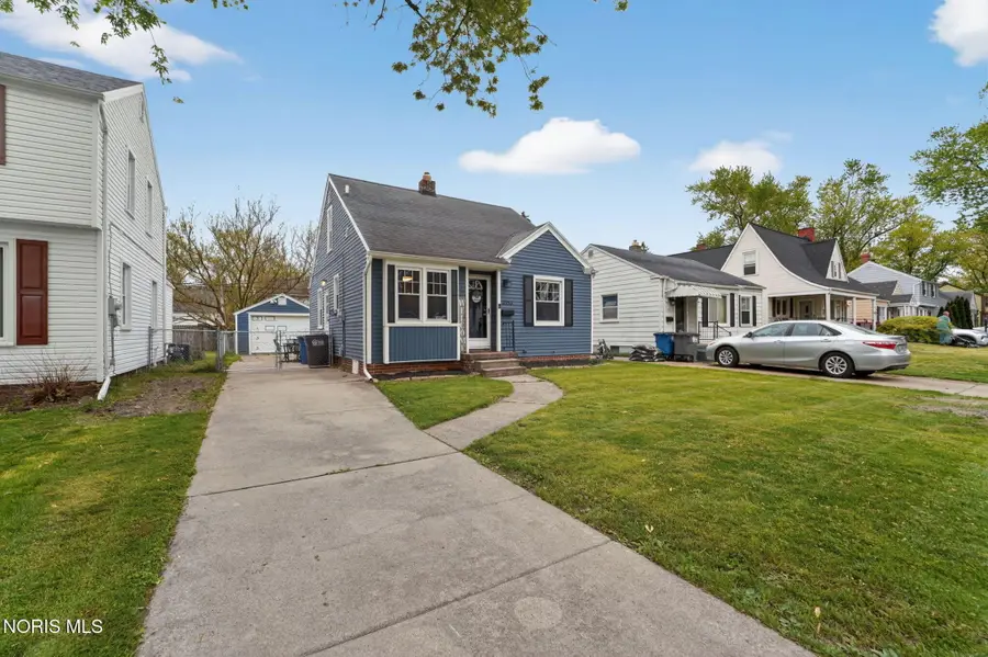 3133 Strathmoor Avenue, Toledo, OH 43614 - #3