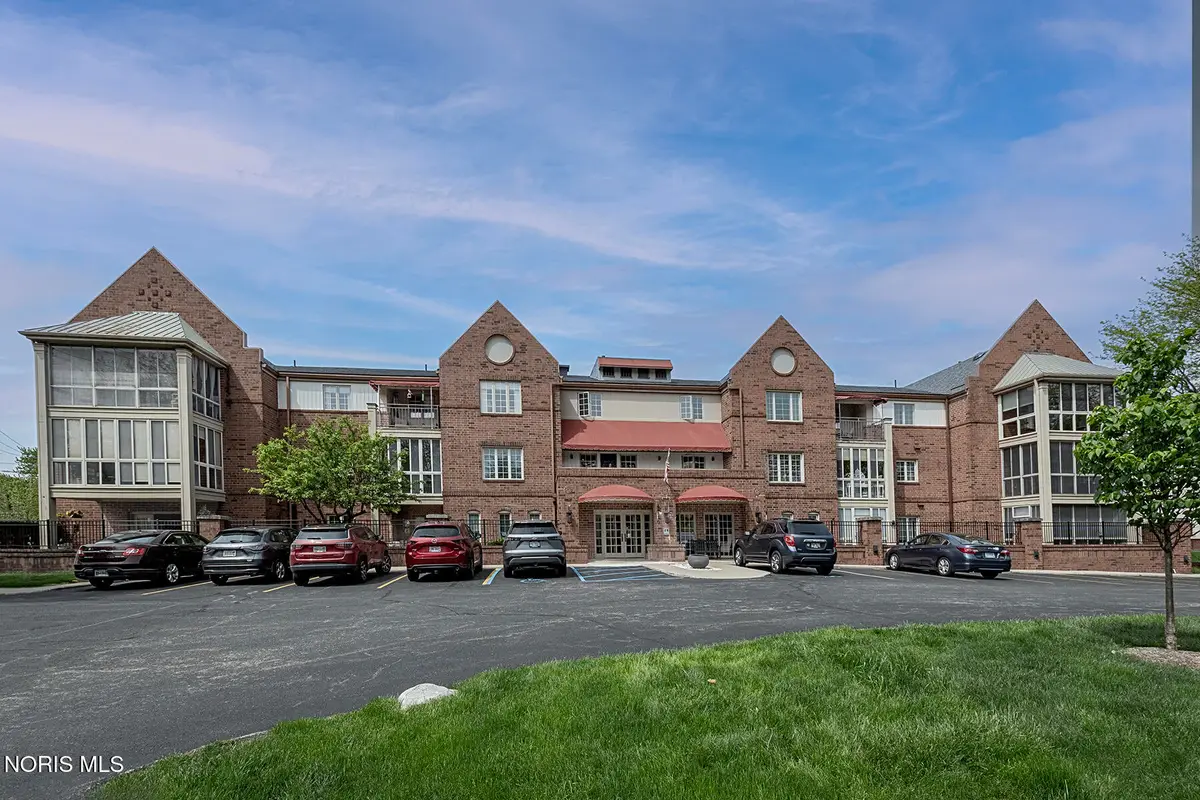 4710 Glendale Avenue #204, Toledo, OH 43614 - #1