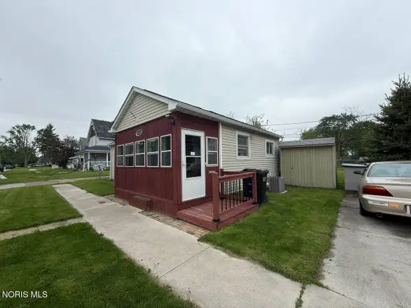 516 Maple Street, Fostoria, OH 44830