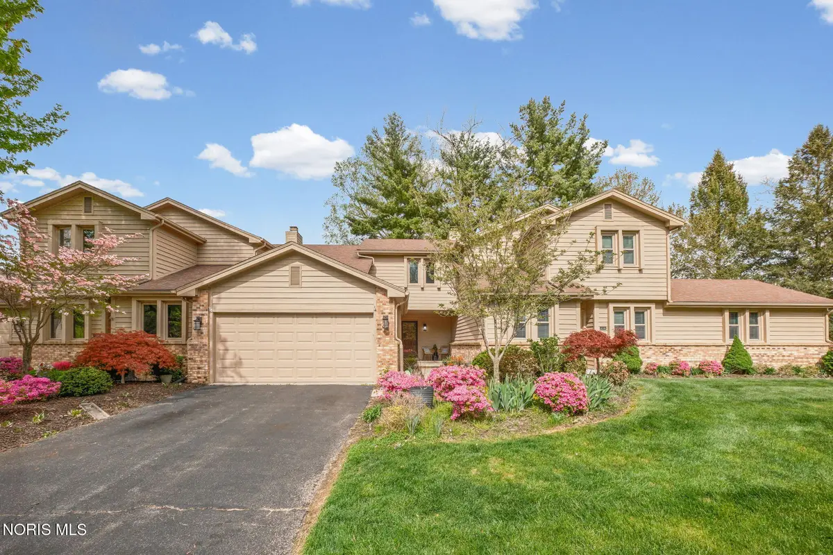 4246 Vicksburg Drive, Sylvania, OH 43560 - #1