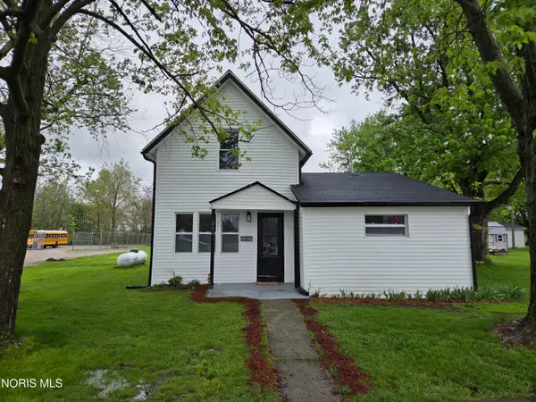 206 W Perry Street, Grover Hill, OH 45849