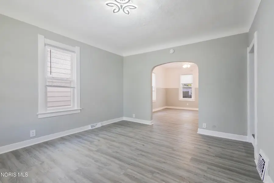 255 E Pearl Street, Toledo, OH 43608 - #2
