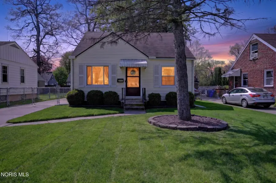 4929 Luann Avenue, Toledo, OH 43623 - #2