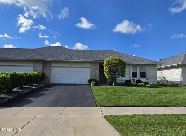 2535 Lake Vista Drive, Toledo, OH 43614