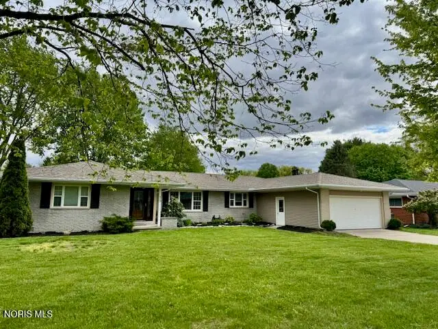 923 Lyn Road, Bowling Green, OH 43402 - #1