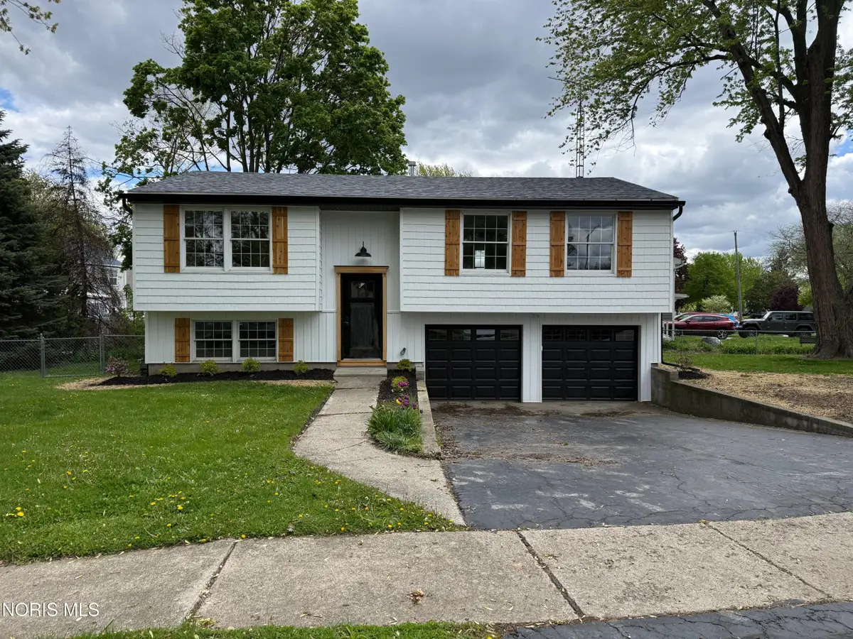 2912 Northshore Drive, Toledo, OH 43611 - #1