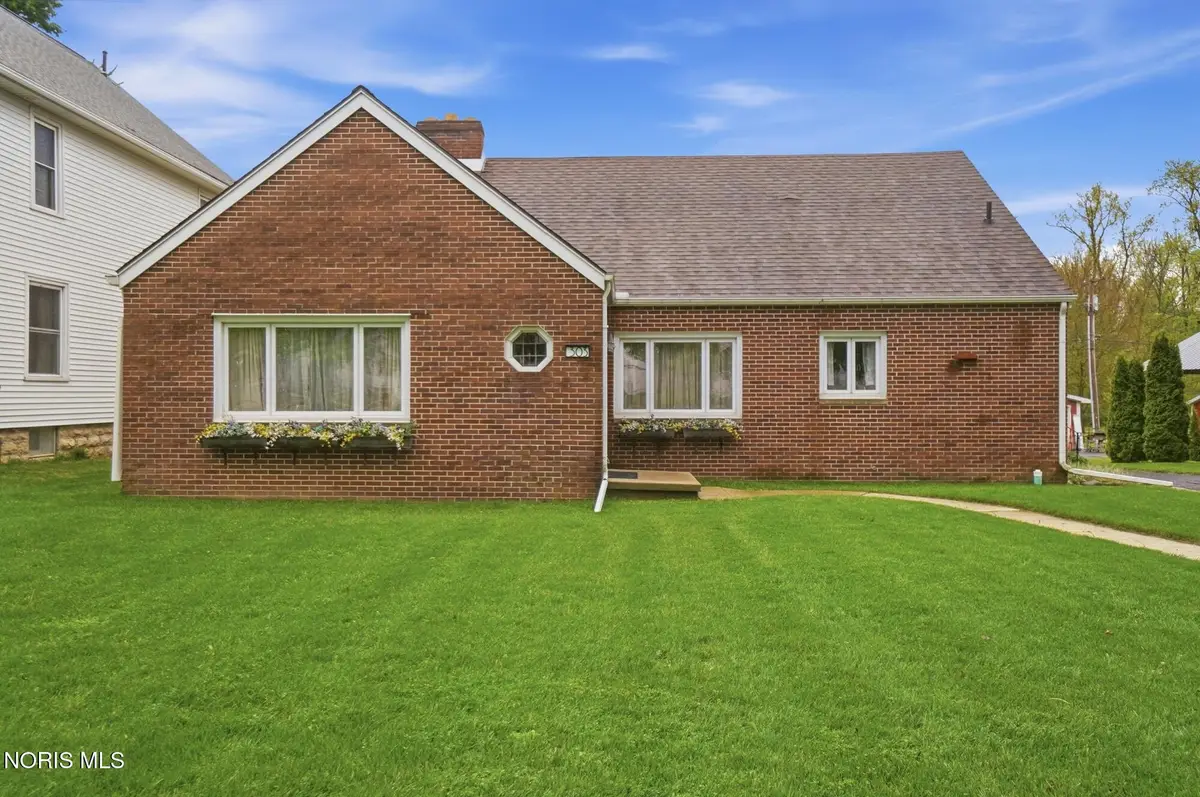303 W Front Street, Pemberville, OH 43450 - #1