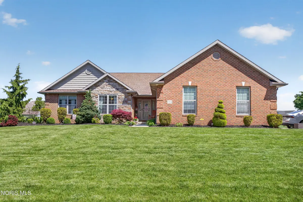 1314 White Birch Drive, Findlay, OH 45840 - #1