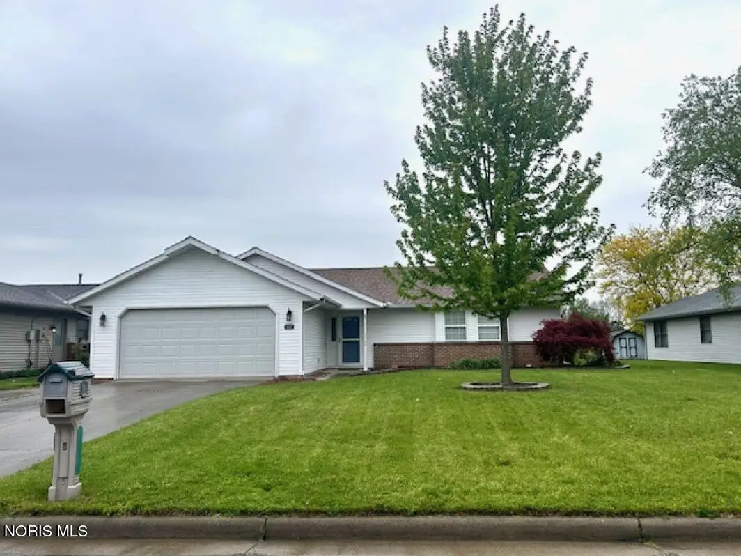 1609 Colonial Lane, Bryan, OH 43506 - #1