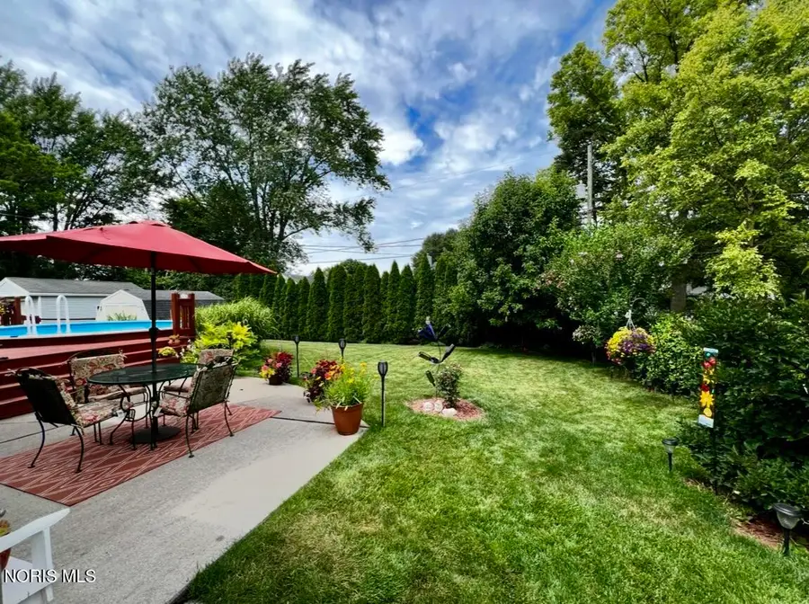 545 Dussel Drive, Maumee, OH 43537 - #2