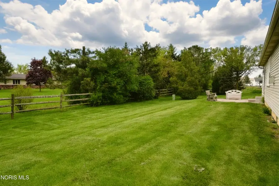 9467 Morganhill Rd, Sylvania, OH 43560 - #3