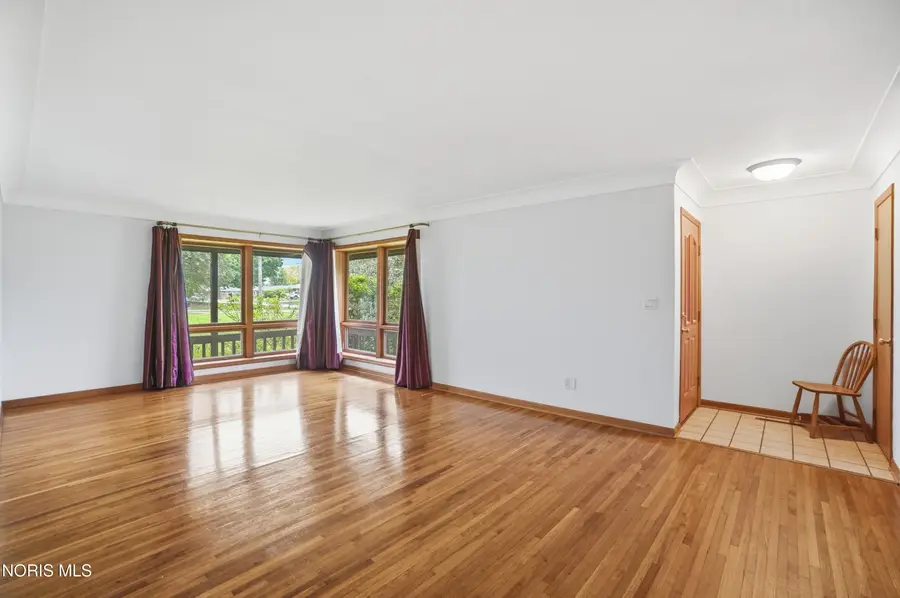 1421 Conneaut Avenue, Bowling Green, OH 43402 - #2