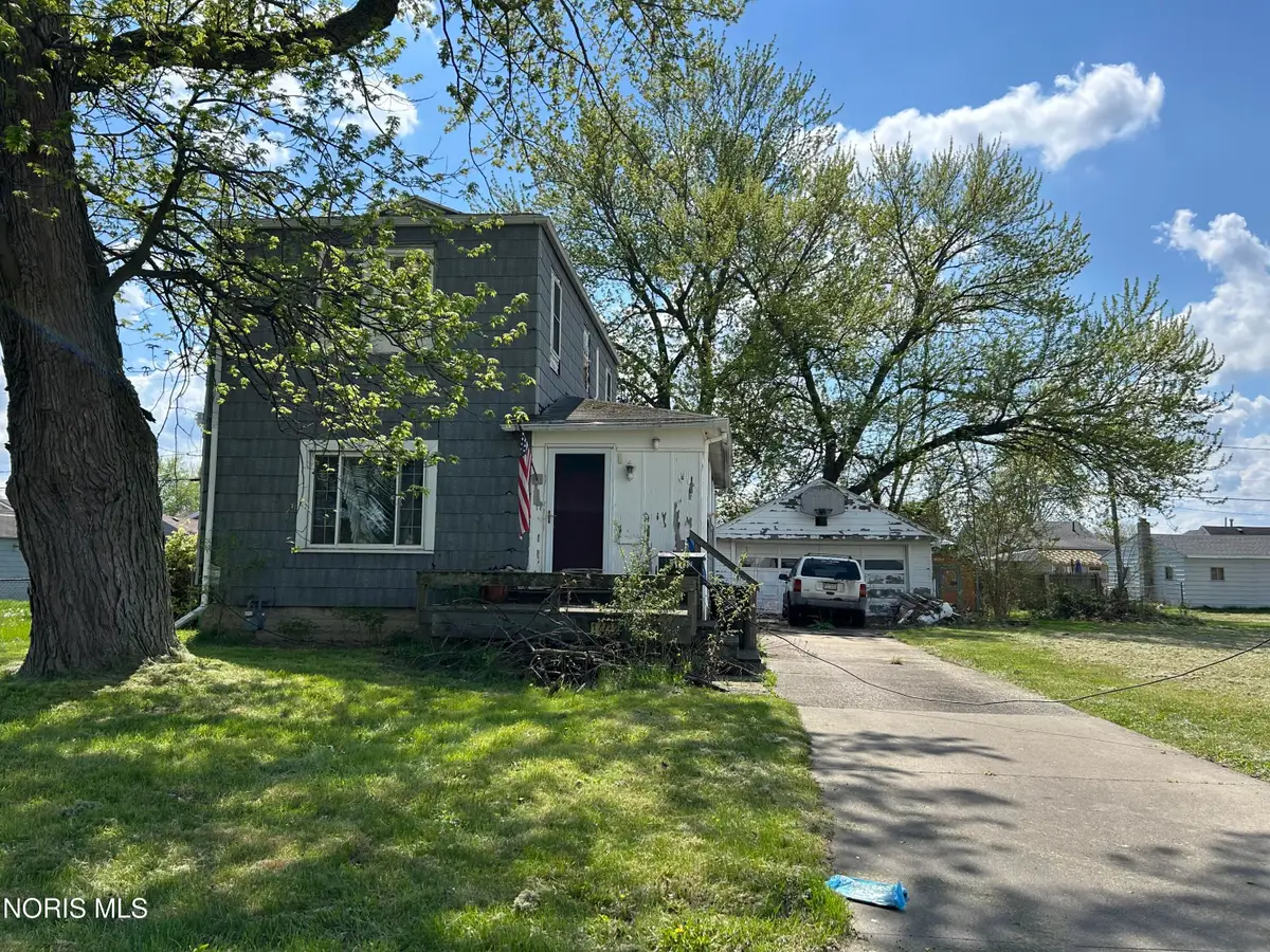 1432 Pieper Drive, Oregon, OH 43616 - #1