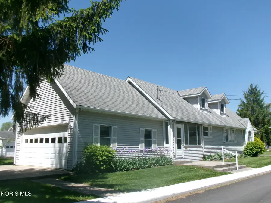742 E 2nd Street, Ottawa, OH 45875 - #3