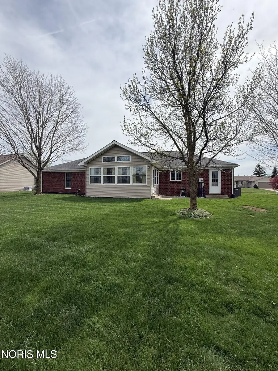 1318 Pinehurst Drive, Defiance, OH 43512 - #2