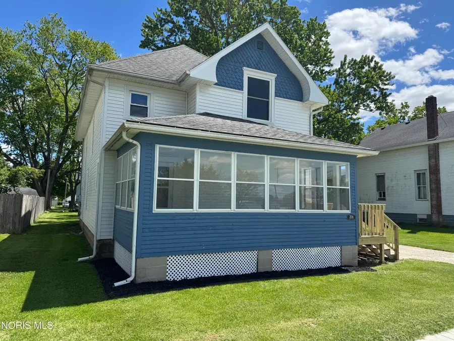 206 Cedar Street, Pioneer, OH 43554 - #2