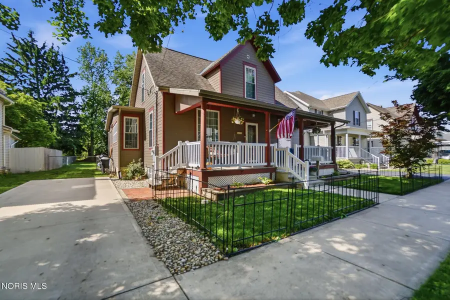 517 Center Street, Findlay, OH 45840 - #3