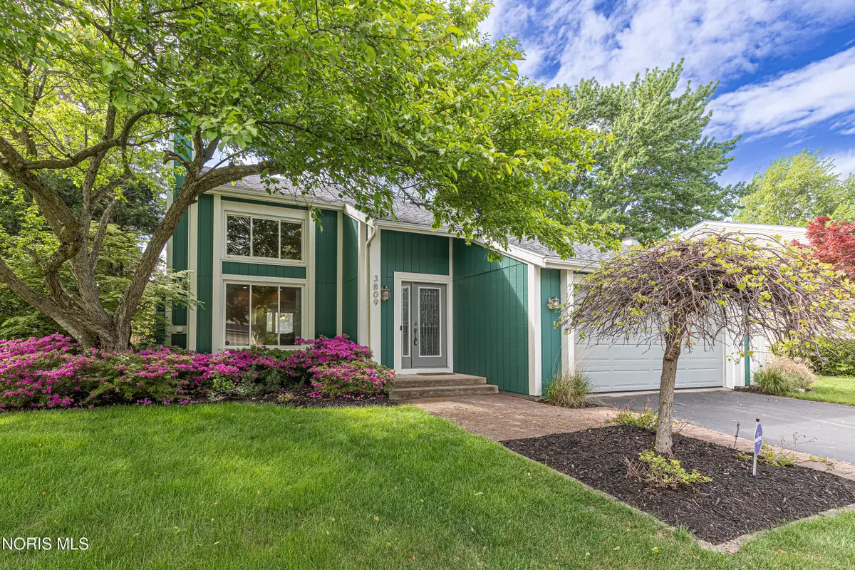 3809 Farmbrook Drive, Sylvania, OH 43560 - #1