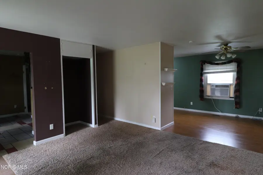 1742 E Benwick Road, Toledo, OH 43613 - #2