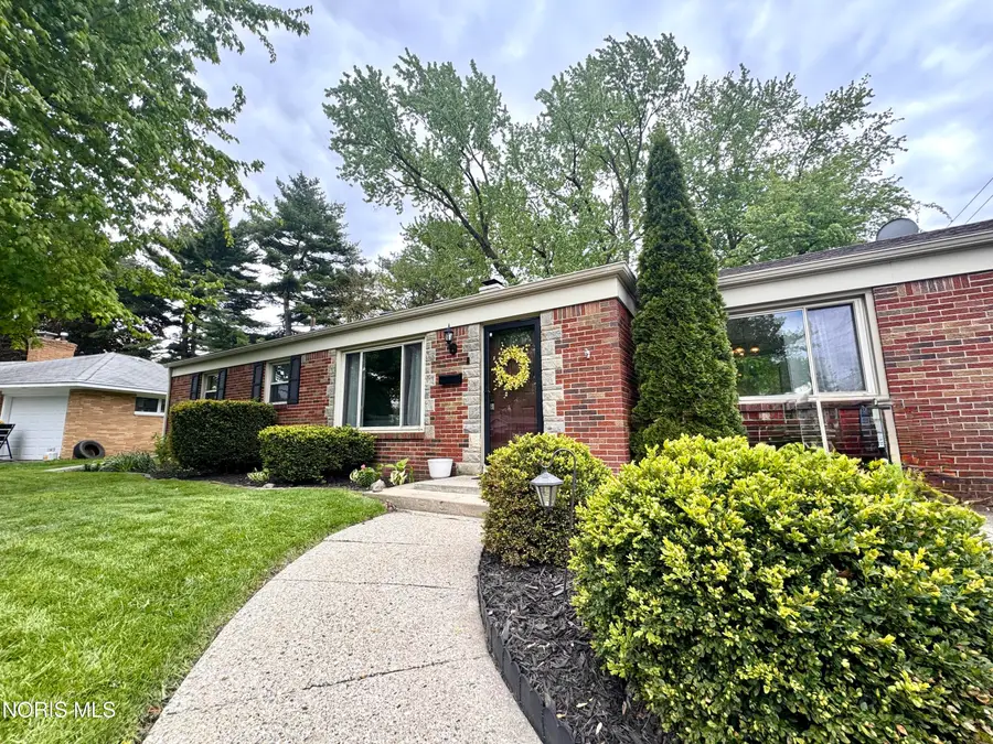3431 Blairmont Avenue, Toledo, OH 43614 - #2