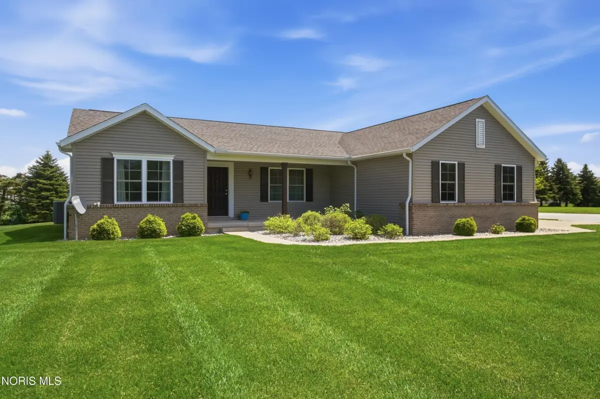 5980 Arapaho Avenue, Walbridge, OH 43465 - #1
