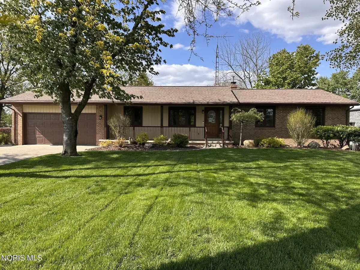 3655 Starr Avenue, Oregon, OH 43616 - #1