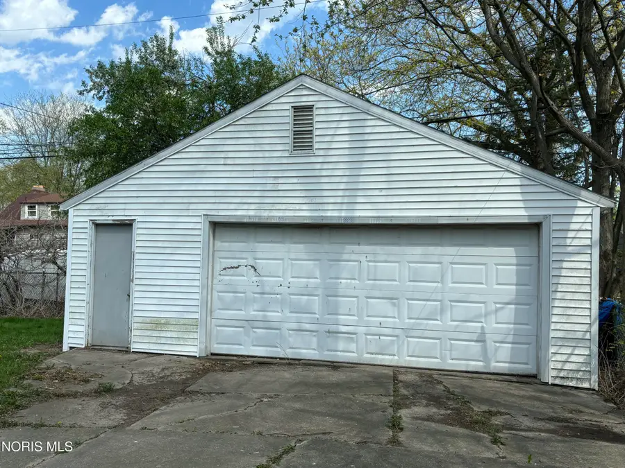 812 Continental Boulevard, Toledo, OH 43607 - #2