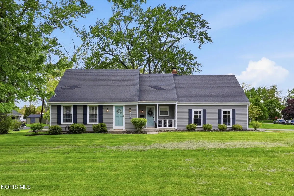 5809 Wakefield Drive, Sylvania, OH 43560 - #1