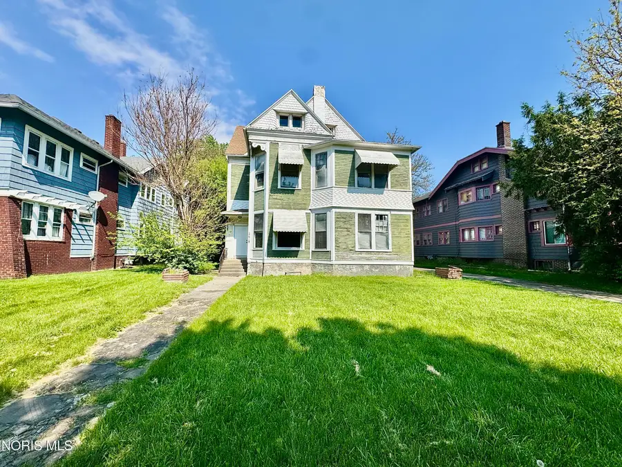 2618 Collingwood Boulevard, Toledo, OH 43610 - #2