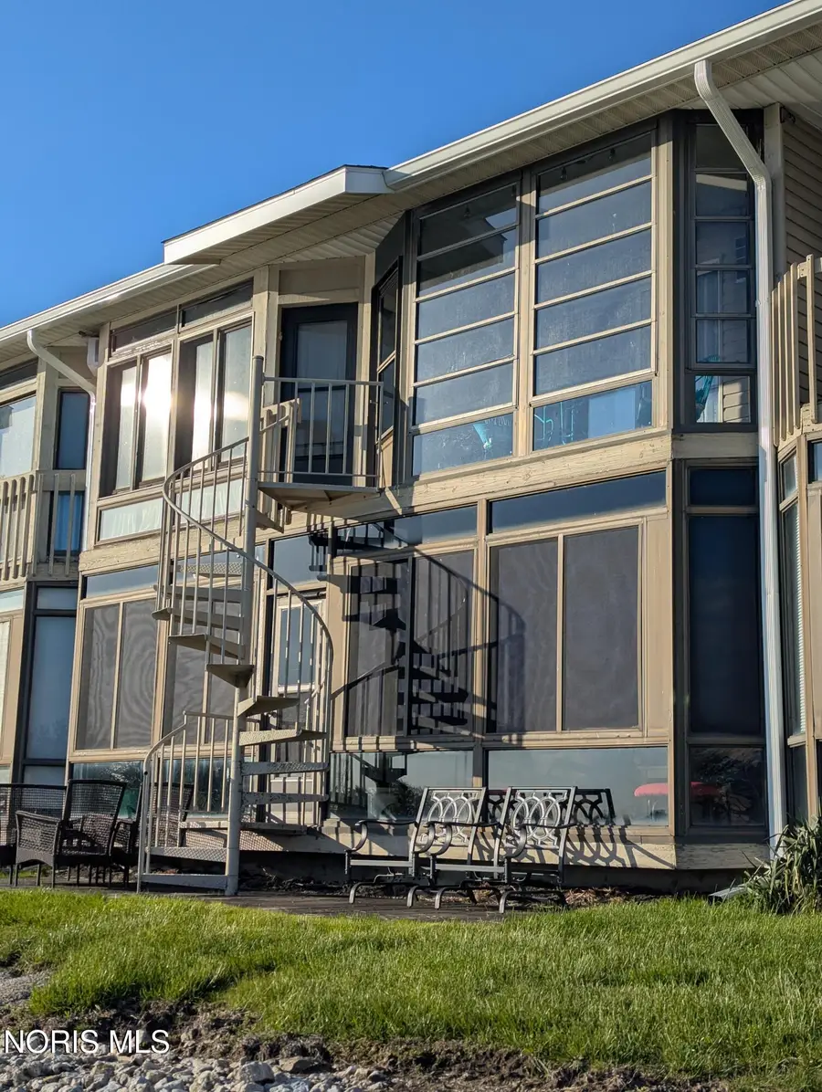 6458 N Harris Harbor Drive, Oak Harbor, OH 43449 - #2
