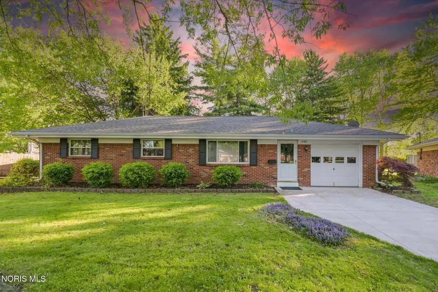940 Joliet Drive, Maumee, OH 43537 - #2