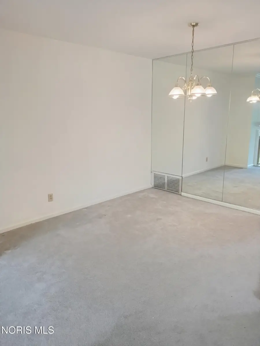 5679 Monroe Street #310, Sylvania, OH 43560 - #3