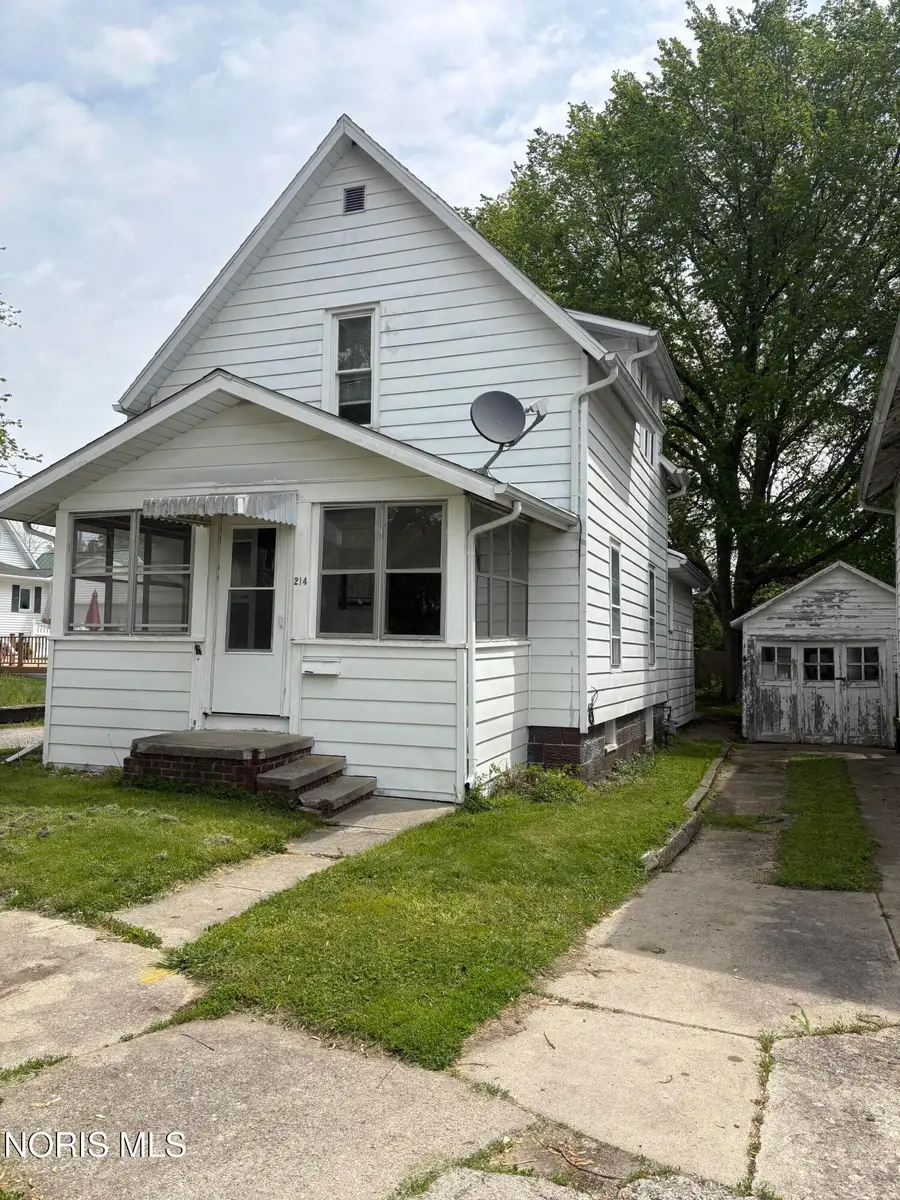 214 W Water Street, Montpelier, OH 43543 - #2
