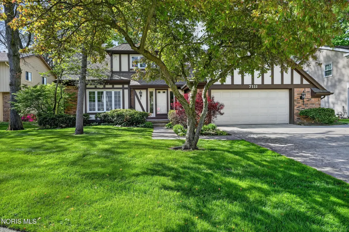 7111 Williamsburg Drive, Sylvania, OH 43560 - #1