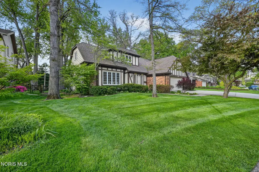 7111 Williamsburg Drive, Sylvania, OH 43560 - #3