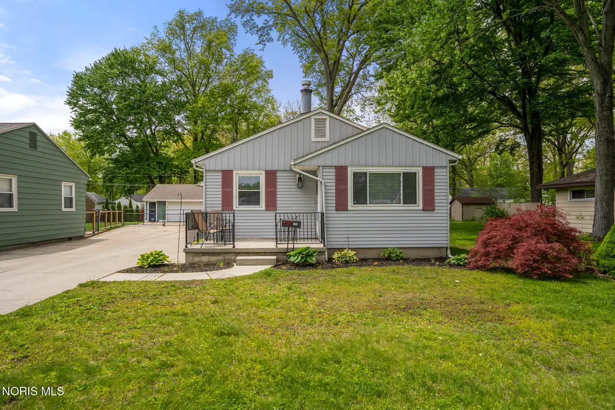1136 Nela Parkway, Toledo, OH 43615 - #1