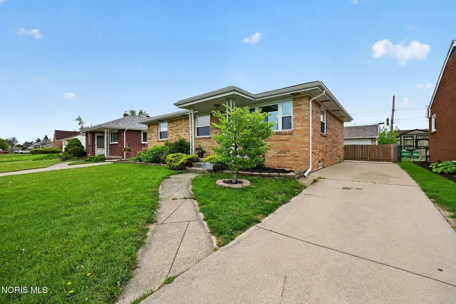 4552 283rd Street, Toledo, OH 43611 - #2