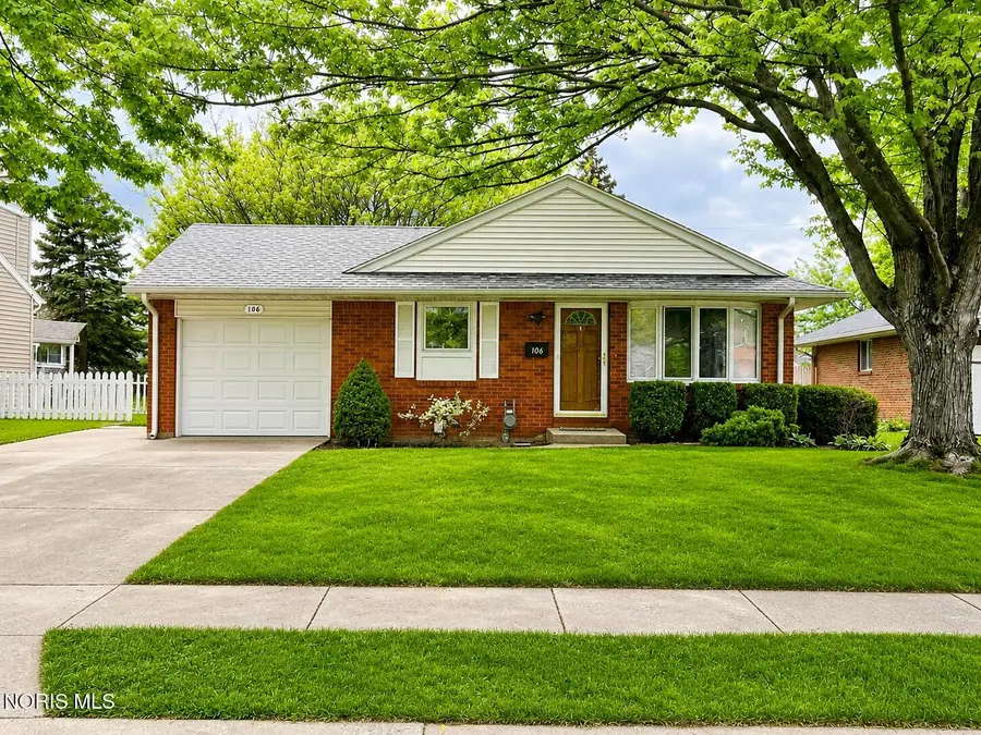106 Rossway Avenue, Rossford, OH 43460 - #2