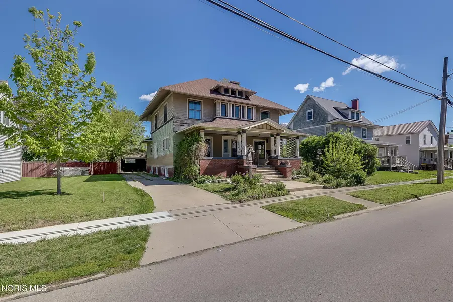 106 W Lynn Street, Stryker, OH 43557 - #2