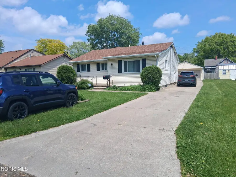 1906 Newport Avenue, Toledo, OH 43613 - #2