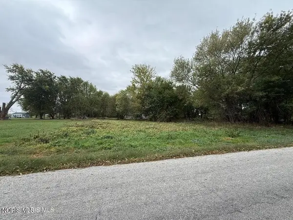12504 La Fontaine Drive, Curtice, OH 43412