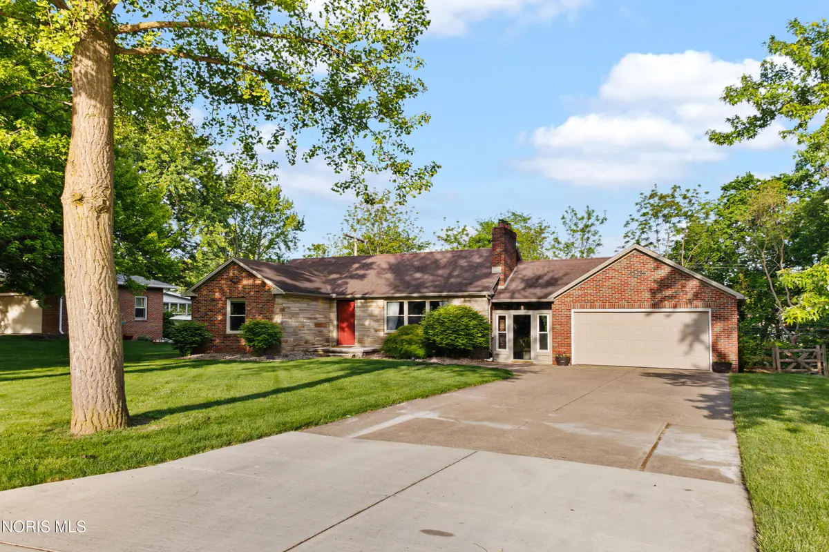 604 Valley Drive, Rossford, OH 43460 - #1
