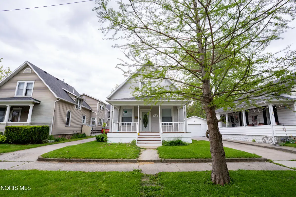 705 Perry Street, Defiance, OH 43512 - #1