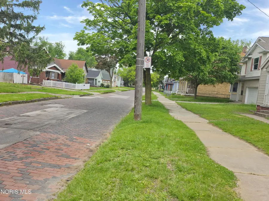 1412 Belmont Avenue, Toledo, OH 43607 - #2
