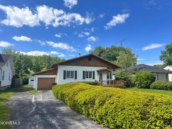 2468 Buckland Avenue, Fremont, OH 43420