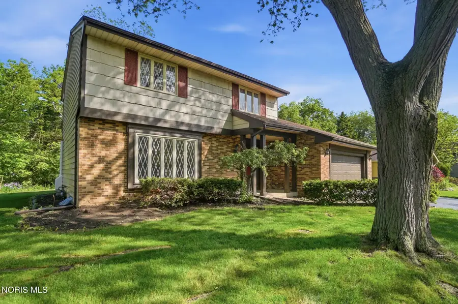 816 Oak Knoll Drive, Perrysburg, OH 43551 - #3