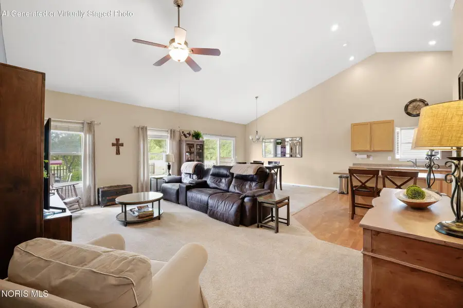 1231 E Lincoln Street, Findlay, OH 45840 - #2